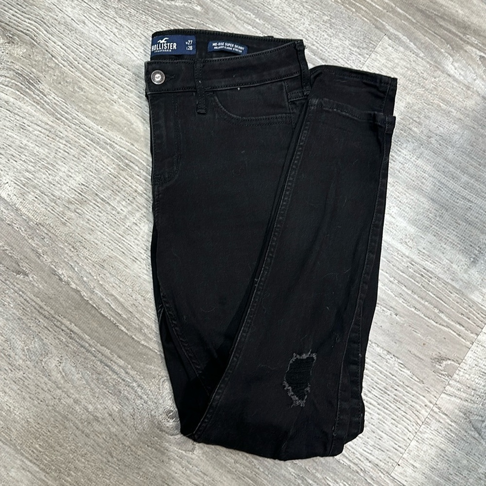 Hollister mid-rise super skinny jeans